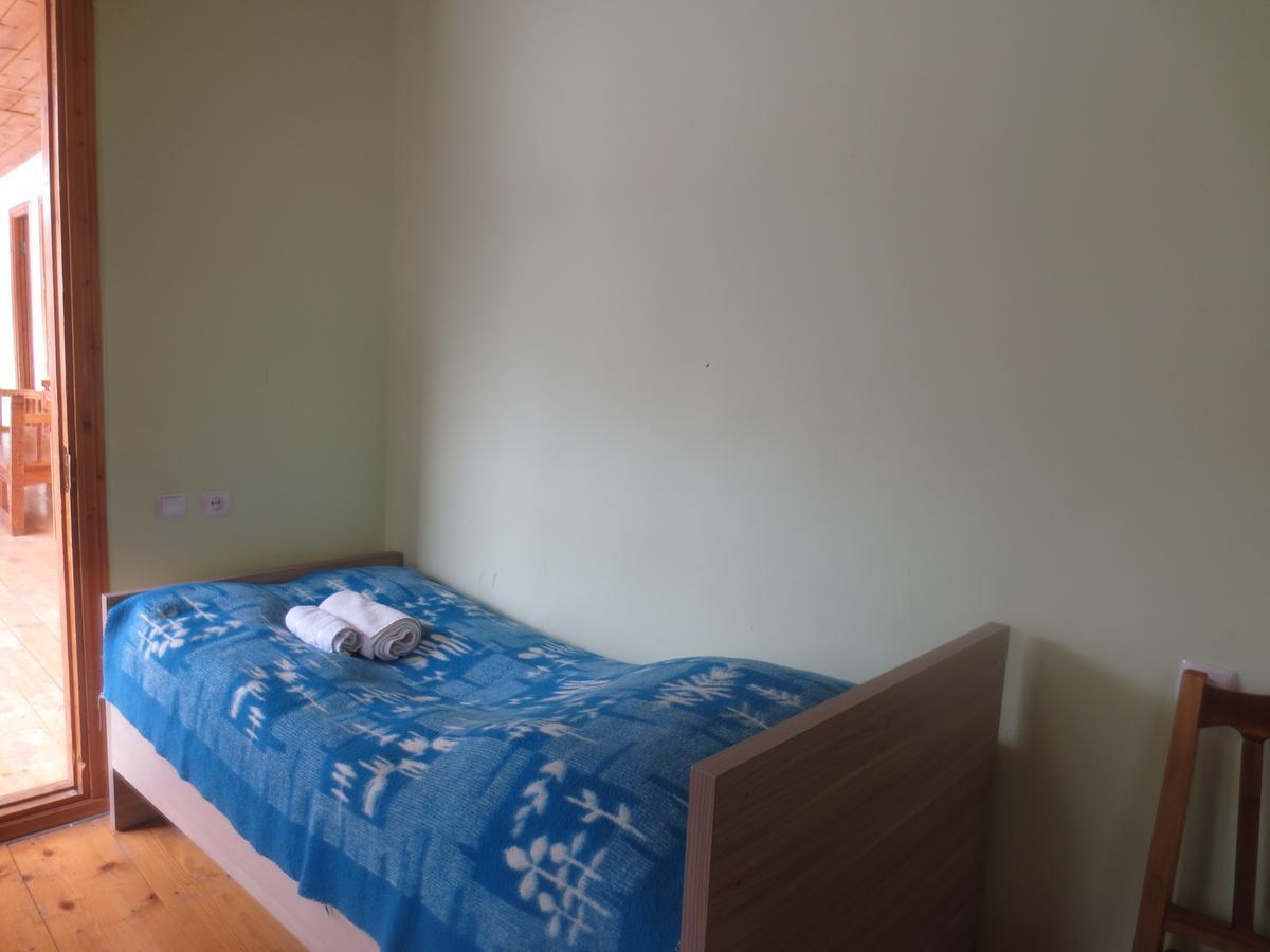 Irma Beso & Aleko Khergianis Guesthouse Mestia Kültér fotó
